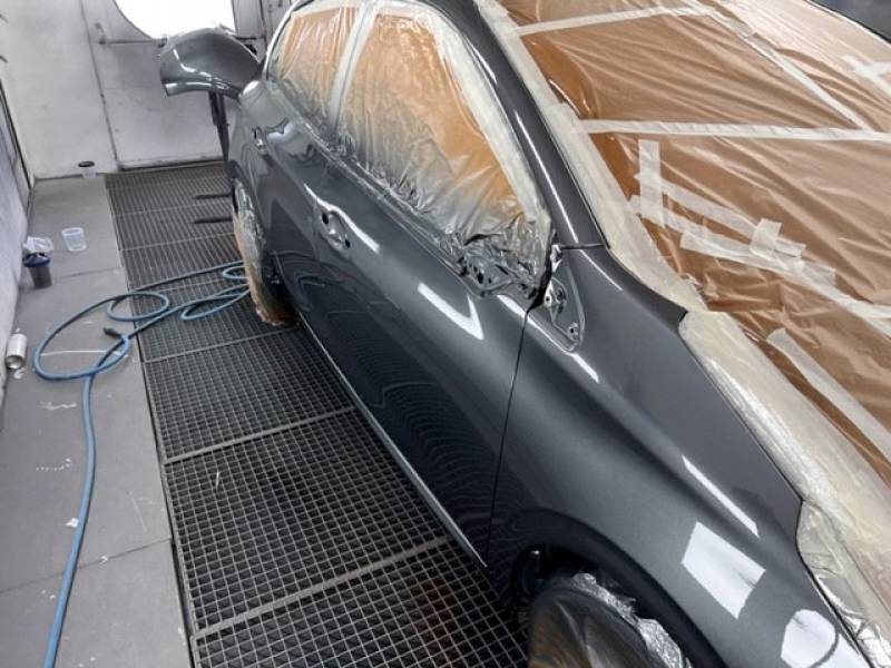 Franchise offerte et véhicule de prêt carrosserie premium 13012 Marseille