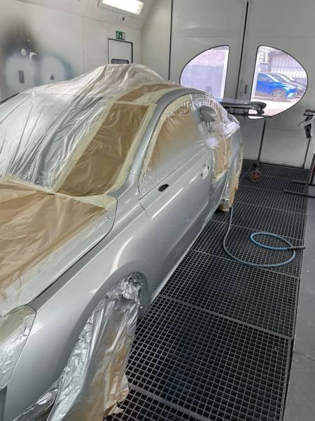 PEUGEOT 508 ,accident de la route ,franchise offerte avec aucune avance de travaux