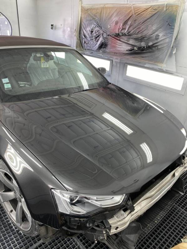 Réparation Carrosserie Audi A5 Cabriolet  rayée avec franchise offerte, services à domicile, expertise photo à Marseille