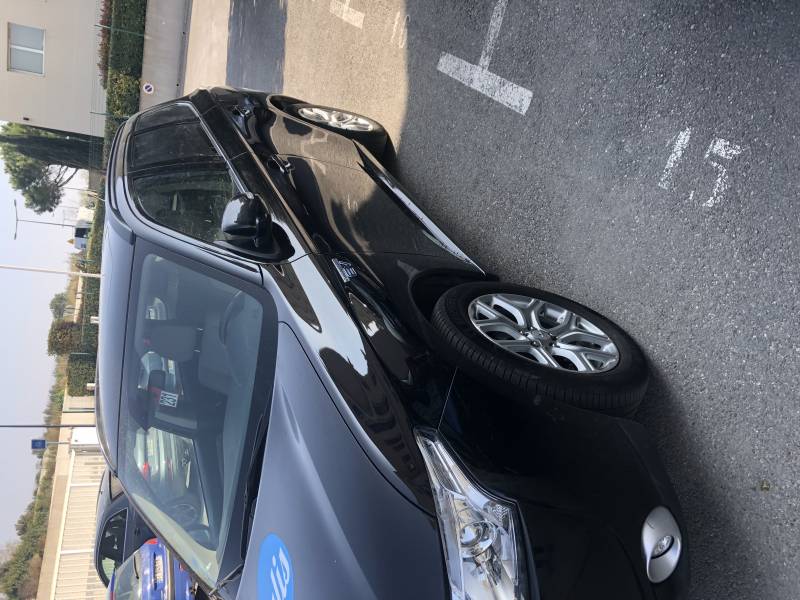 Mitsubishi véhicule accidenté,franchise offerte , carroserie premium