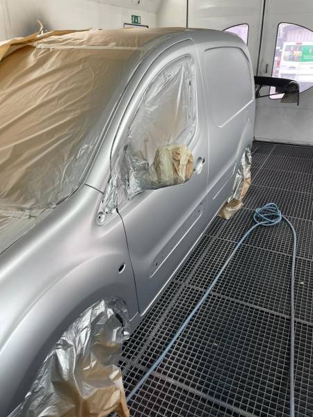 Accident ,carrosserie premium 13090 Aix en Provence  ,franchise offerte, agrée toute assurance