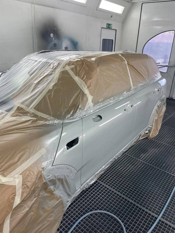 Réparation carrosserie à Marseille suite à sinistre d'un MINI COOPER  avec franchise offerte