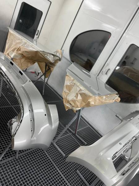 Accident , réparation carrosserie , franchise offerte, près de véhicules,