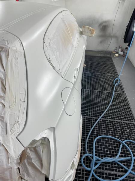 Choc en stationnement ,réparation carrosserie ,franchise offerte véhicule de prêt 13009