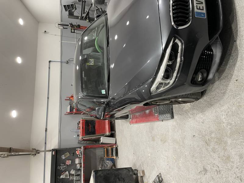 BMW série 1 ,franchise offerte ,agrées toute assurance , aucune avance de travaux