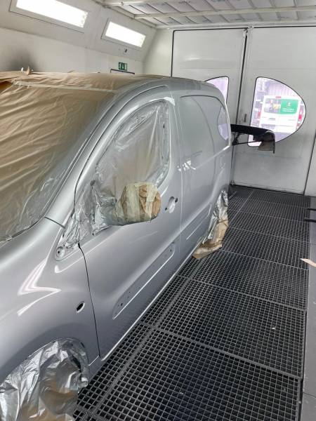 Accident ,carrosserie premium 13090 Aix en Provence  ,franchise offerte, agrée toute assurance