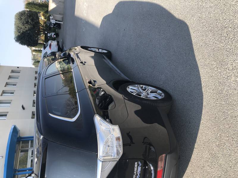 Mitsubishi véhicule accidenté,franchise offerte , carroserie premium