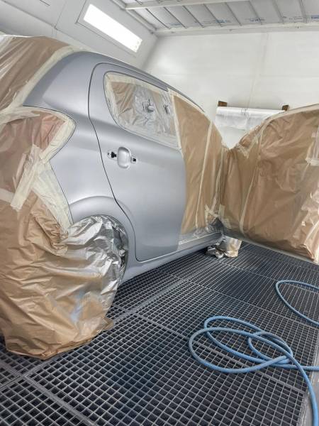 accident de la route ,réparation carrosserie ,franchise offert et véhicule de courtoisie a disposition