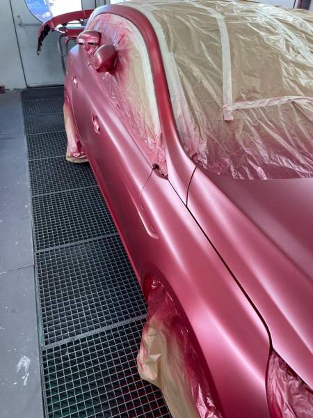Renault Megane vandaliser, travaux sur carrosserie ,franchise offerte , véhicule de pres a disposition