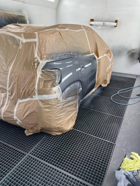 FORD rayé sur l ensemble de la carrosserie ,franchise offerte