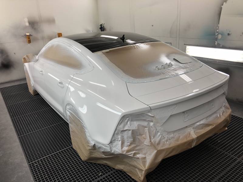 audi a7 accident sur la route