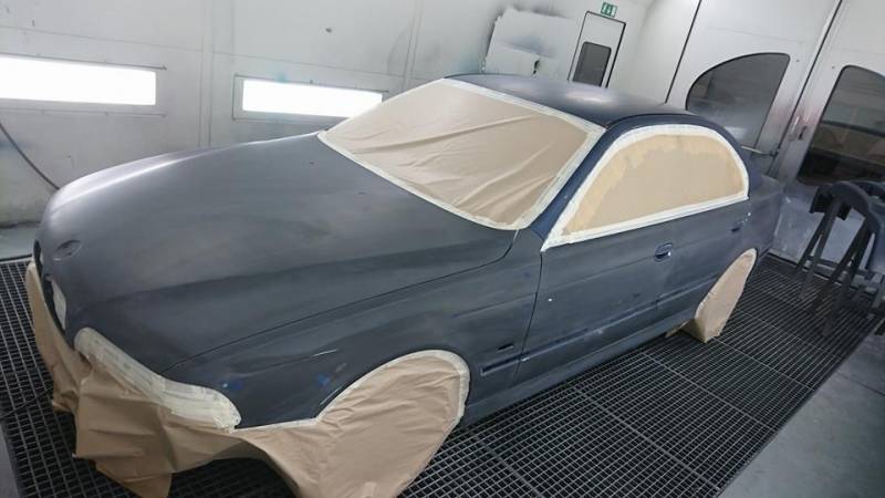 Restoration carrosserie BMW vernis et peinture écaillée