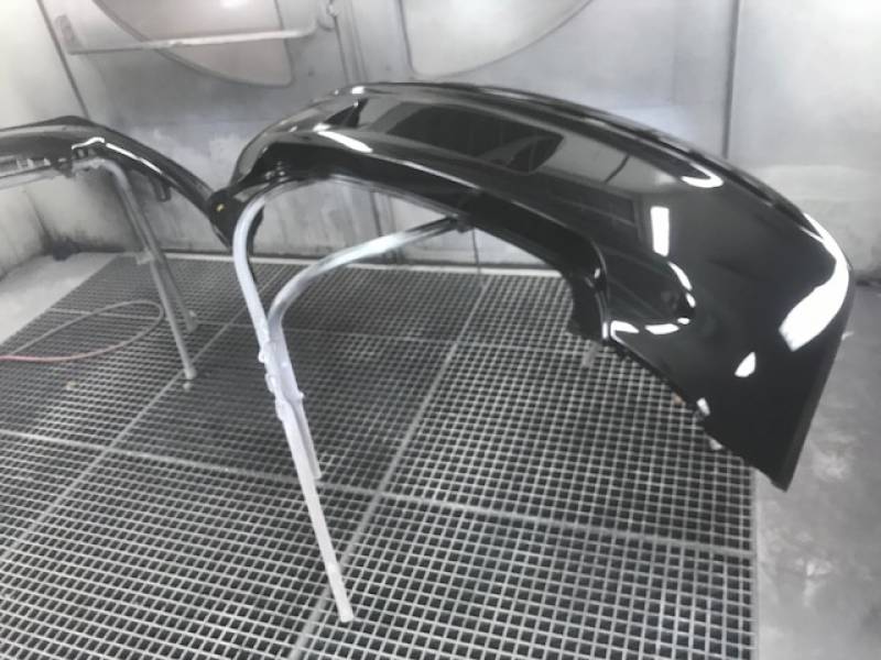 Vandalisme sur Polo à Marseille 13010 : peinture complète et franchise offerte