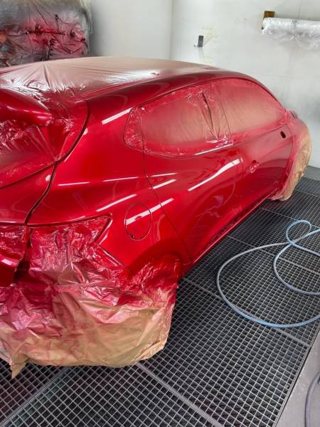 Sinistre, franchise offerte ,peinture tri couches sur la totalité de la carrosserie
