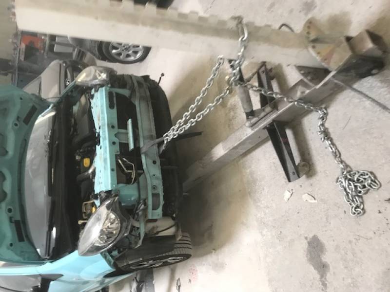 Réparation après accident à Marseille 12ᵉ : carrosserie complète et franchise offerte